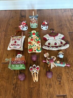Apple Tier Tray decor